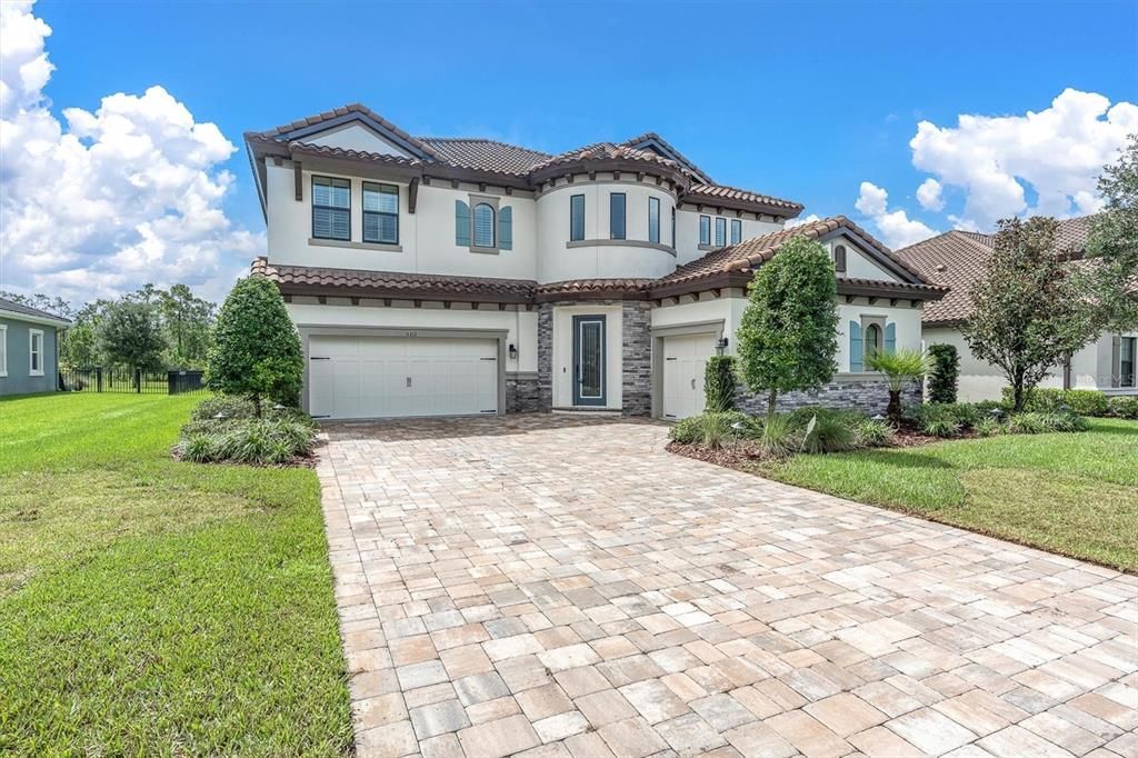 For Sale: $1,399,000 (5 beds, 4 baths, 4218 Square Feet)