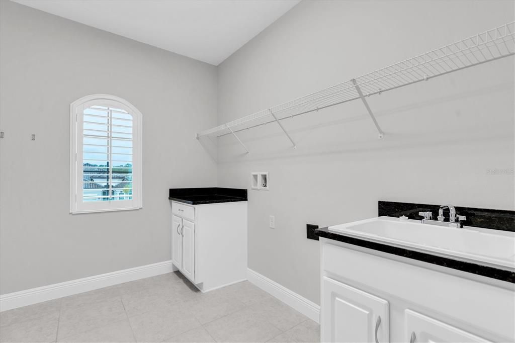 For Sale: $1,399,000 (5 beds, 4 baths, 4218 Square Feet)