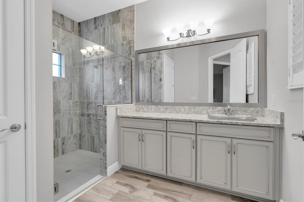 For Sale: $1,399,000 (5 beds, 4 baths, 4218 Square Feet)