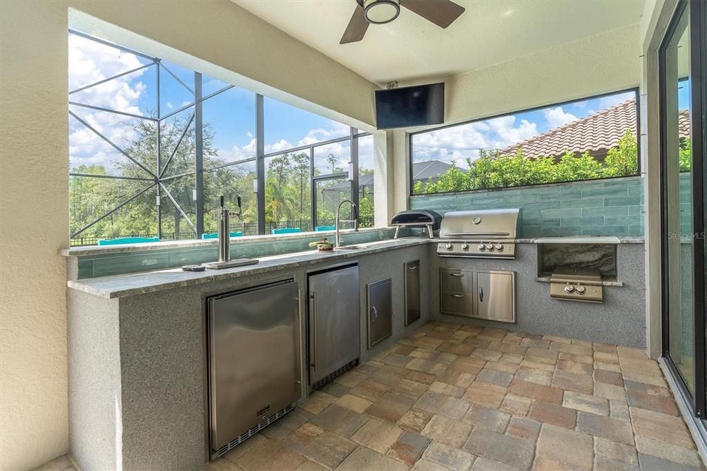 For Sale: $1,399,000 (5 beds, 4 baths, 4218 Square Feet)