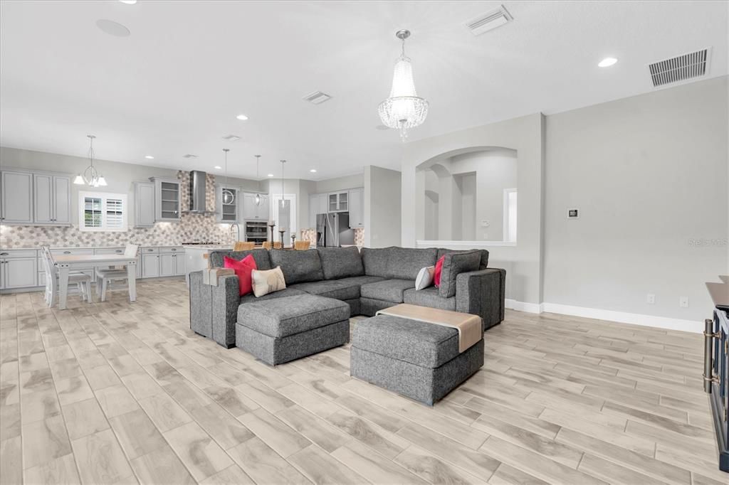 For Sale: $1,399,000 (5 beds, 4 baths, 4218 Square Feet)