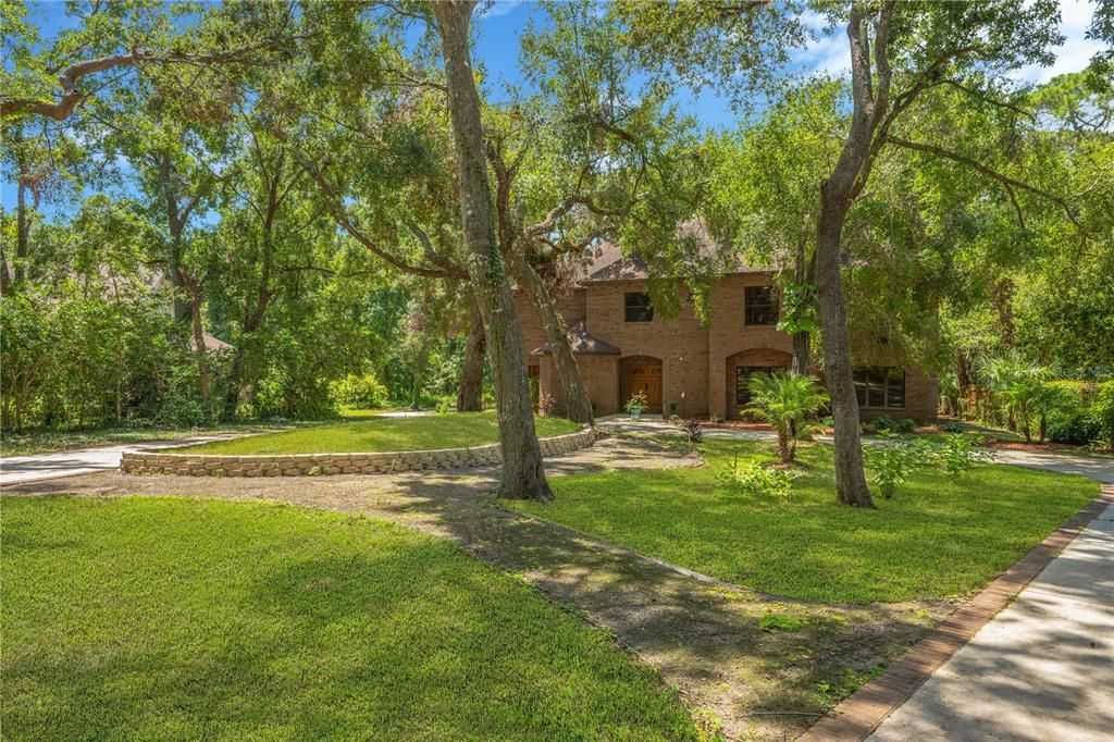 Под контрактом: $850,000 (4 спален, 3 ванн, 4819 Квадратных фут)