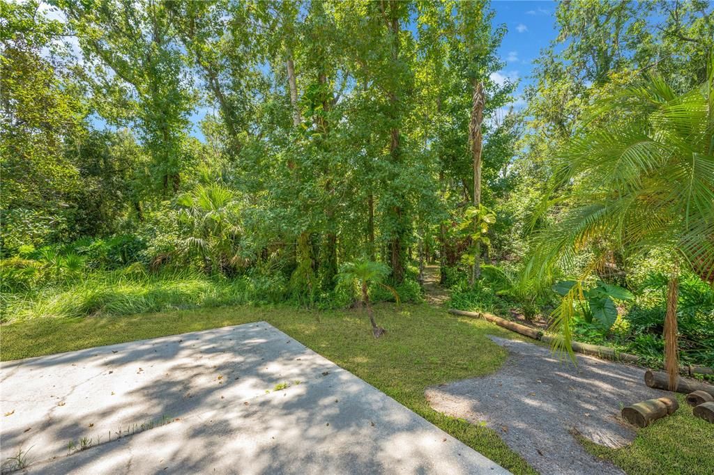 Под контрактом: $850,000 (4 спален, 3 ванн, 4819 Квадратных фут)