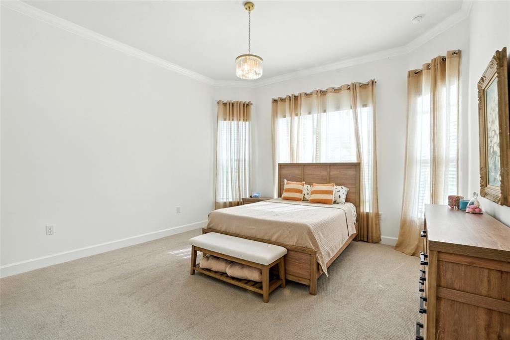 На продажу: $799,999 (3 спален, 3 ванн, 2845 Квадратных фут)