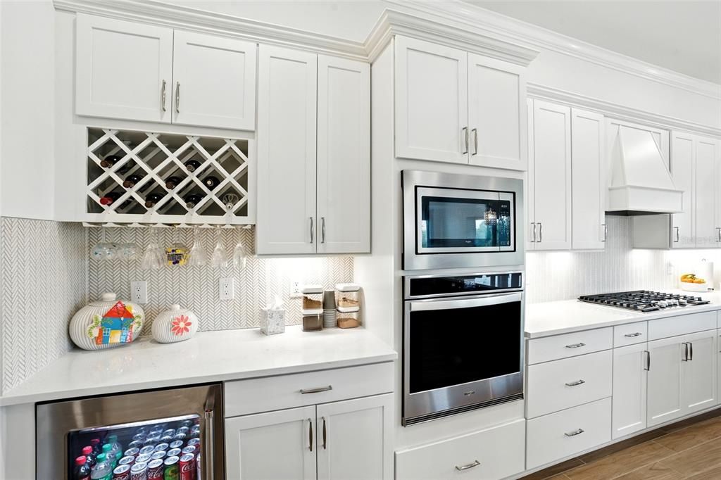 На продажу: $799,999 (3 спален, 3 ванн, 2845 Квадратных фут)