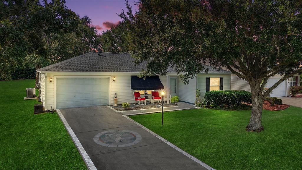 Vendido Recientemente: $289,900 (2 camas, 2 baños, 1142 Pies cuadrados)