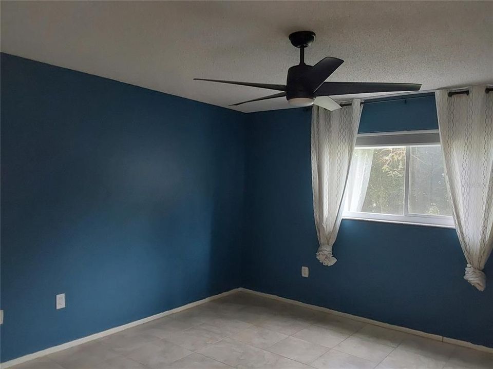 Active With Contract: $119,500 (1 beds, 1 baths, 840 Square Feet)