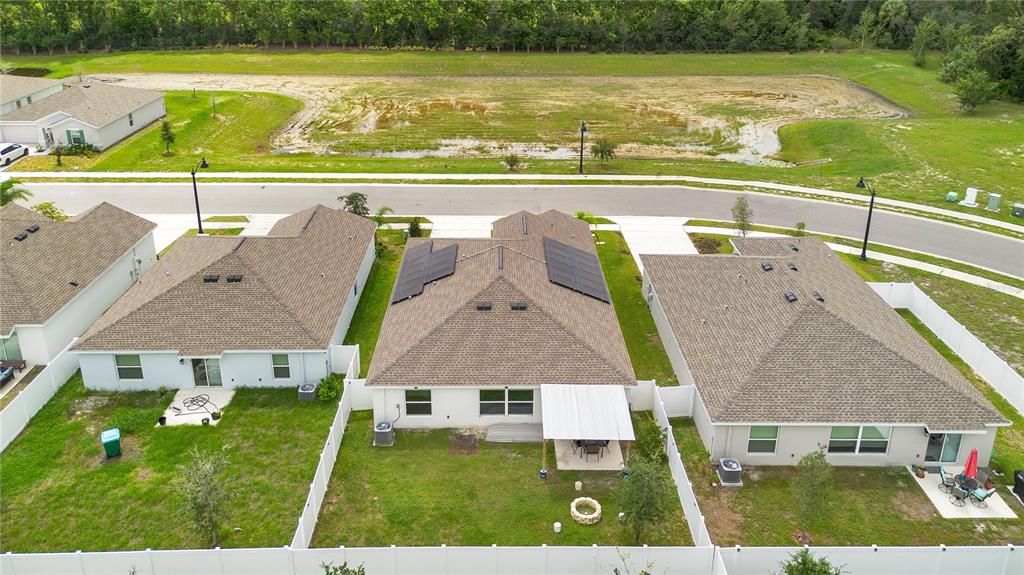 En Venta: $364,900 (4 camas, 2 baños, 1950 Pies cuadrados)