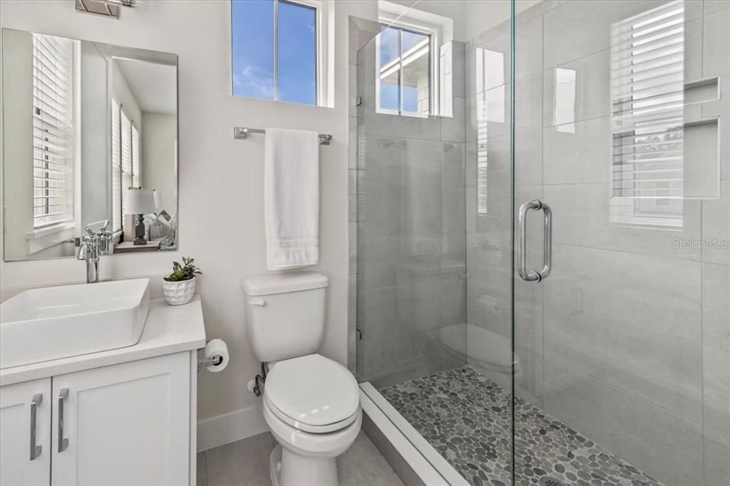 For Sale: $1,775,000 (5 beds, 4 baths, 3991 Square Feet)