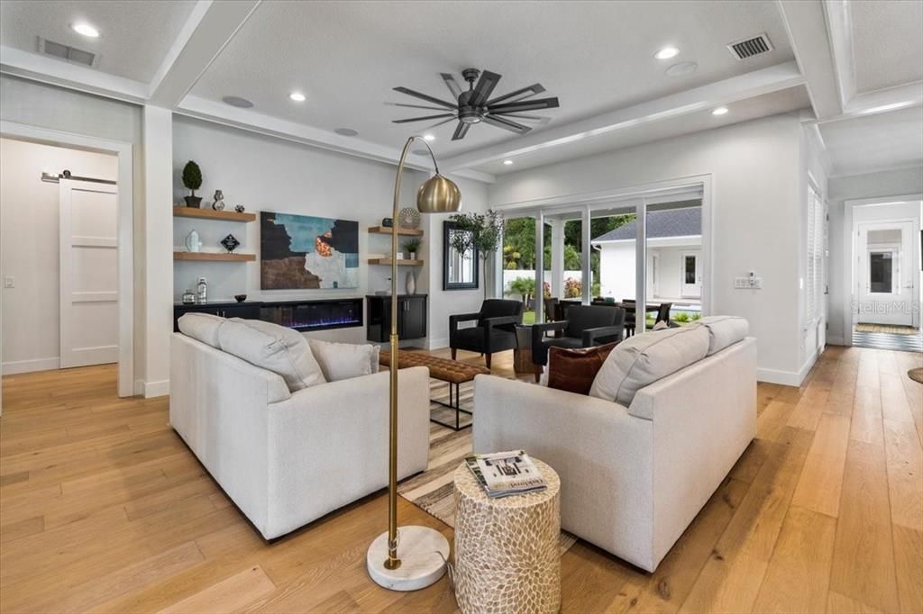 For Sale: $1,775,000 (5 beds, 4 baths, 3991 Square Feet)