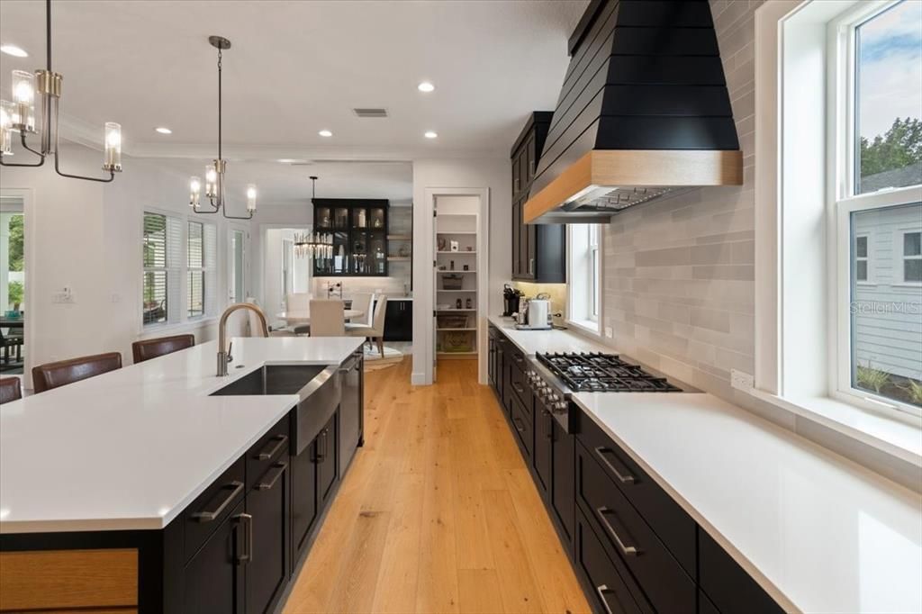 For Sale: $1,775,000 (5 beds, 4 baths, 3991 Square Feet)