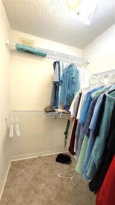 Activo con contrato: $309,000 (3 camas, 2 baños, 1807 Pies cuadrados)