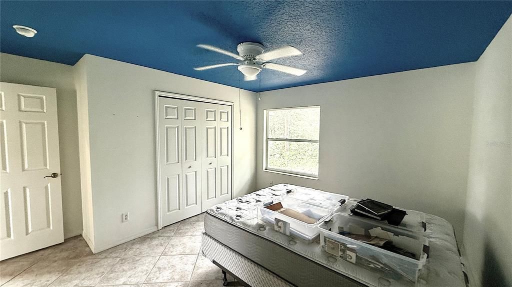 Activo con contrato: $309,000 (3 camas, 2 baños, 1807 Pies cuadrados)