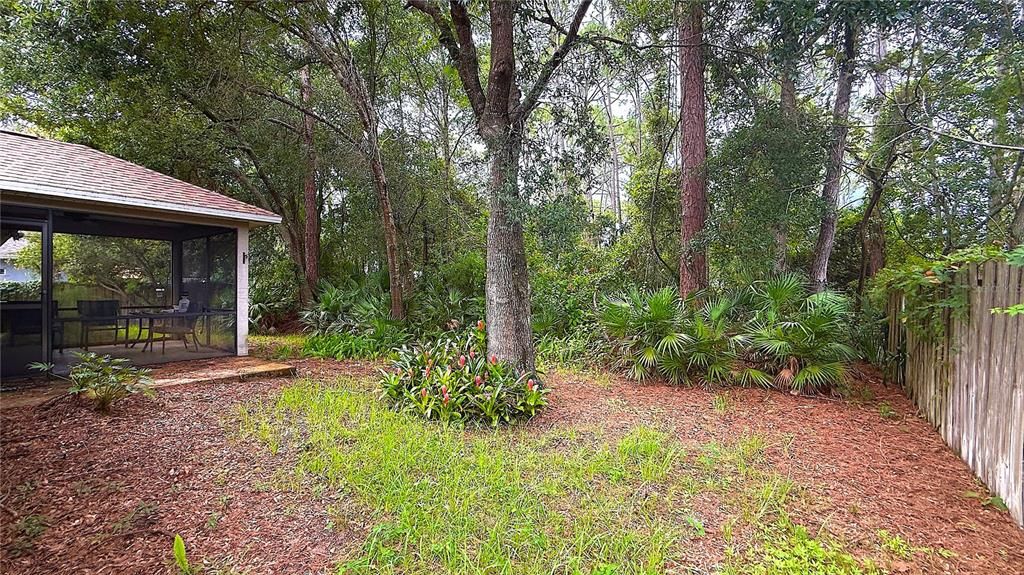 Activo con contrato: $309,000 (3 camas, 2 baños, 1807 Pies cuadrados)