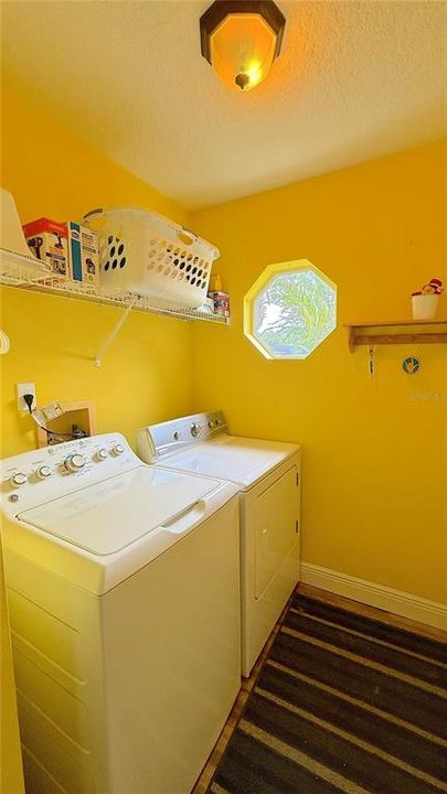 Activo con contrato: $309,000 (3 camas, 2 baños, 1807 Pies cuadrados)