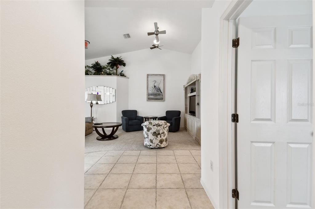 For Sale: $349,900 (3 beds, 2 baths, 1488 Square Feet)