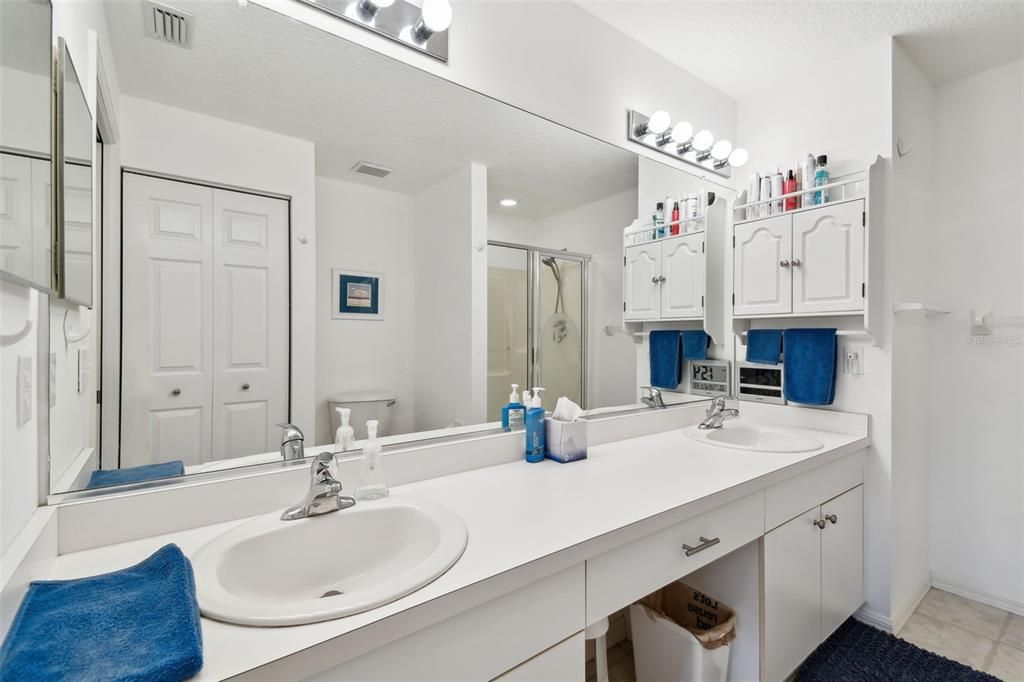 For Sale: $349,900 (3 beds, 2 baths, 1488 Square Feet)