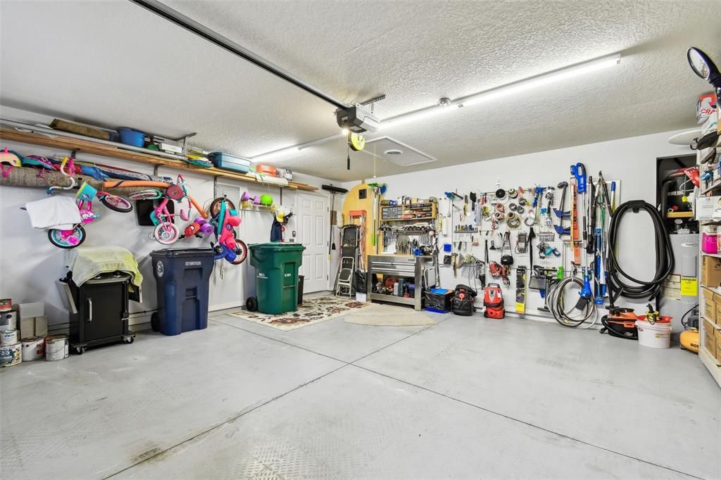 For Sale: $349,900 (3 beds, 2 baths, 1488 Square Feet)