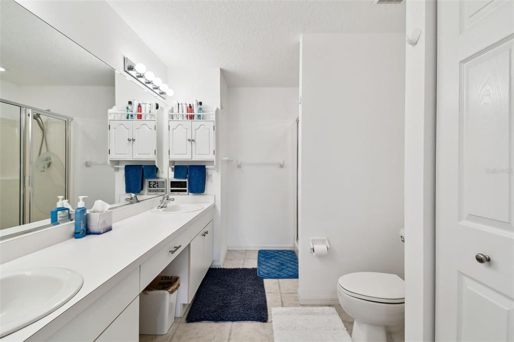 For Sale: $349,900 (3 beds, 2 baths, 1488 Square Feet)