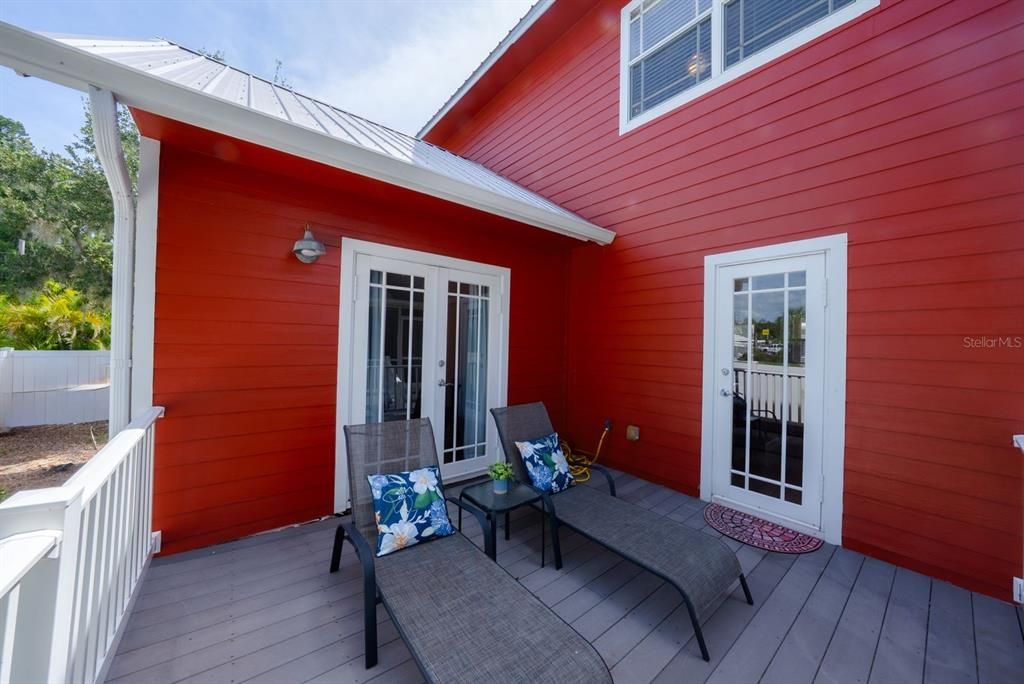 Под контрактом: $199,000 (1 спален, 2 ванн, 1090 Квадратных фут)