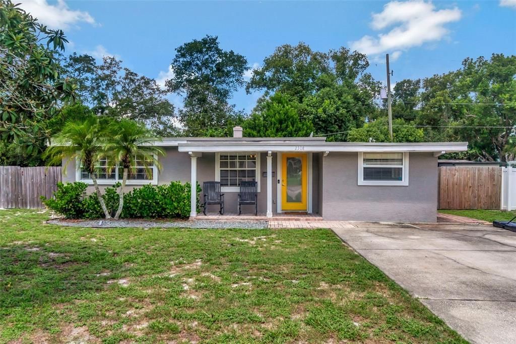 Recently Sold: $549,000 (3 beds, 2 baths, 1428 Square Feet)