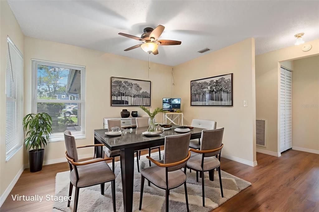 待售: $320,000 (3 贝兹, 2 浴室, 2045 平方英尺)