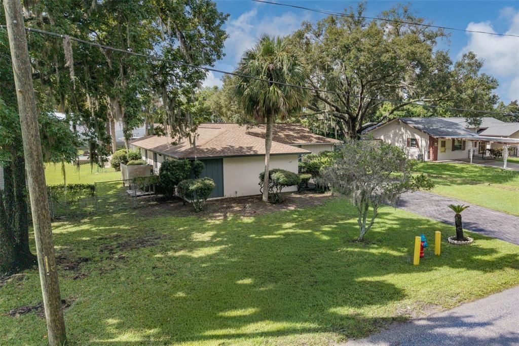 待售: $320,000 (3 贝兹, 2 浴室, 2045 平方英尺)