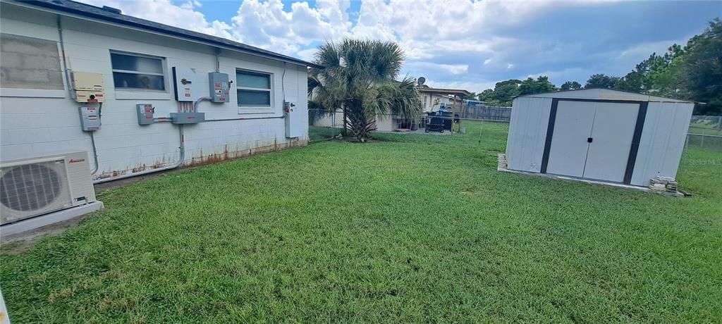 Active With Contract: $320,000 (4 beds, 1 baths, 1276 Square Feet)