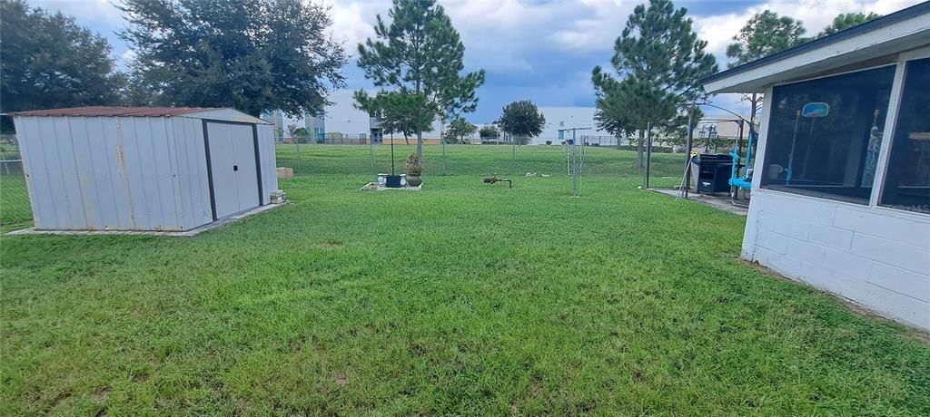 Active With Contract: $320,000 (4 beds, 1 baths, 1276 Square Feet)