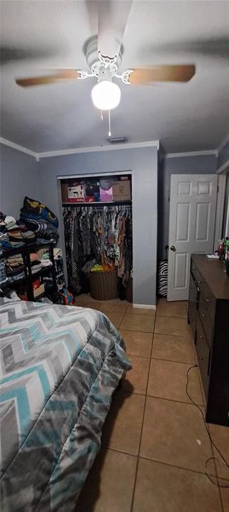 Active With Contract: $320,000 (4 beds, 1 baths, 1276 Square Feet)