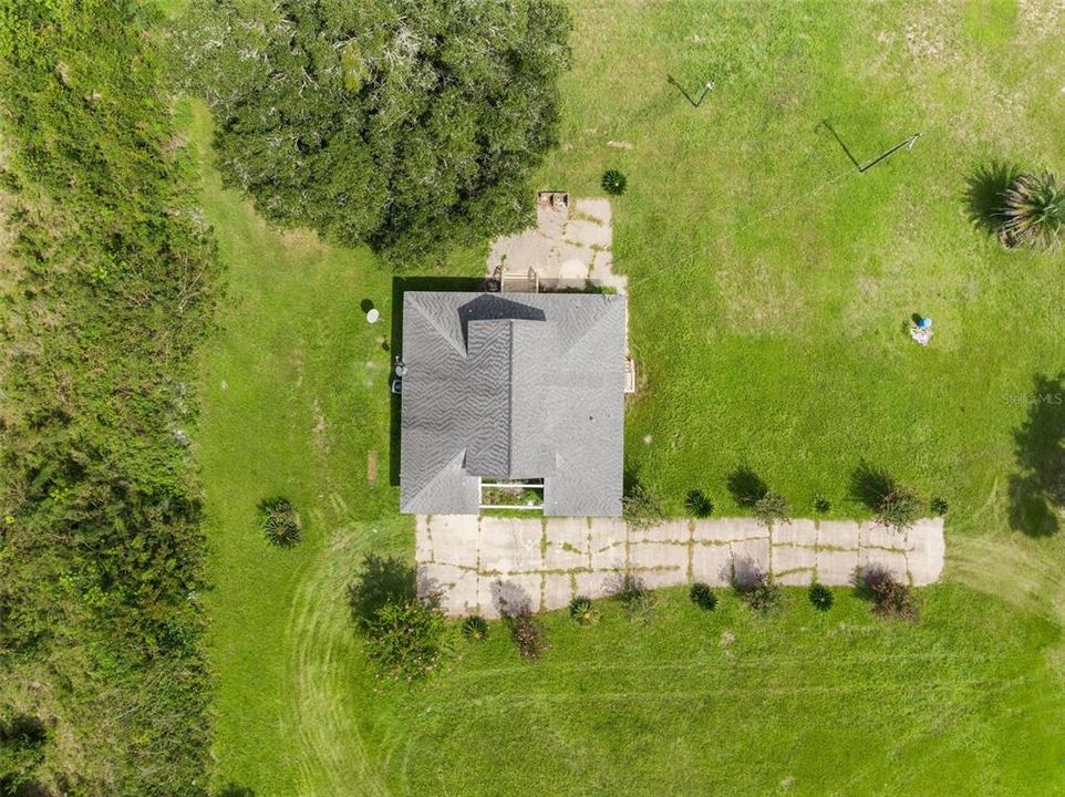 For Sale: $375,000 (3 beds, 2 baths, 2105 Square Feet)