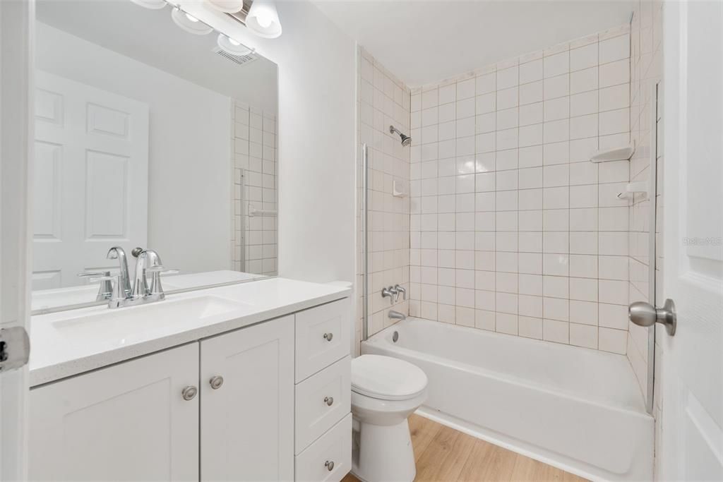 For Sale: $375,000 (3 beds, 2 baths, 2105 Square Feet)