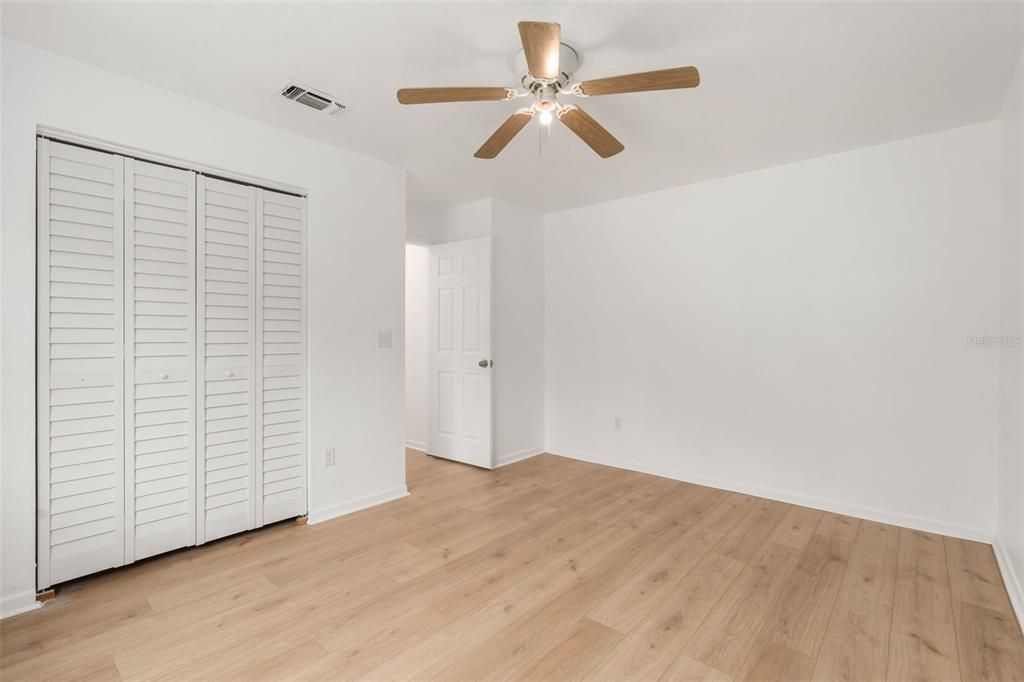 For Sale: $375,000 (3 beds, 2 baths, 2105 Square Feet)