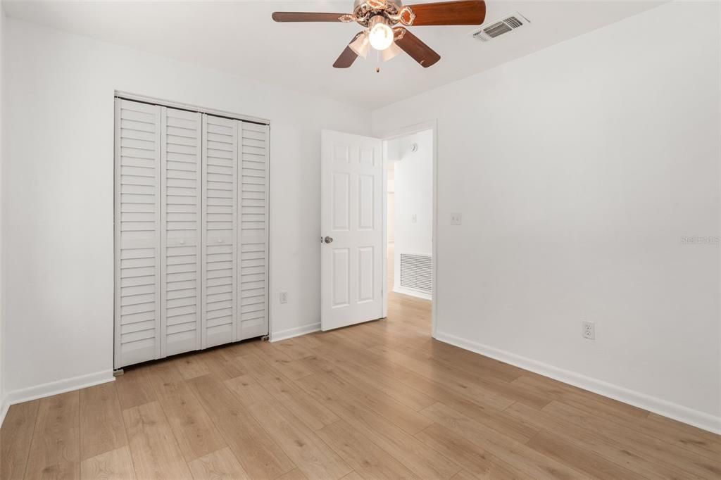 For Sale: $375,000 (3 beds, 2 baths, 2105 Square Feet)