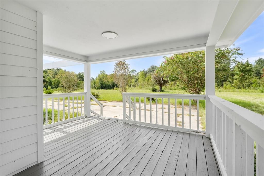 For Sale: $375,000 (3 beds, 2 baths, 2105 Square Feet)