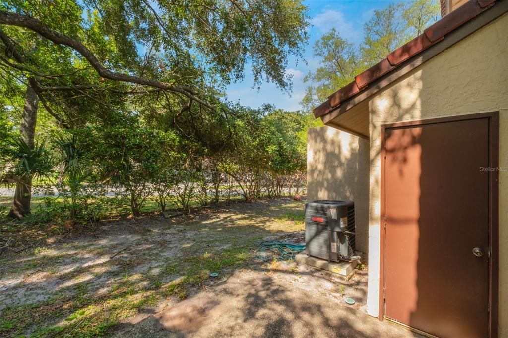 Active With Contract: $2,000 (3 beds, 2 baths, 1460 Square Feet)