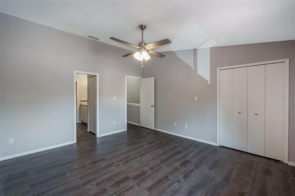 Active With Contract: $2,000 (3 beds, 2 baths, 1460 Square Feet)