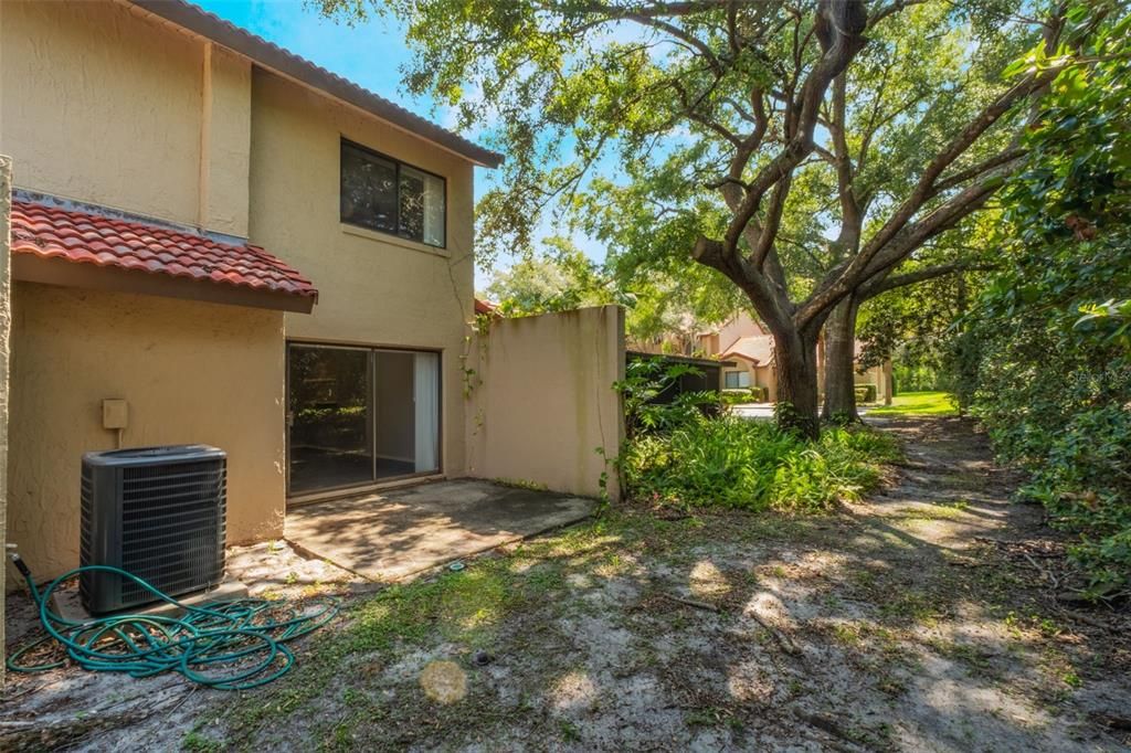 Active With Contract: $2,000 (3 beds, 2 baths, 1460 Square Feet)