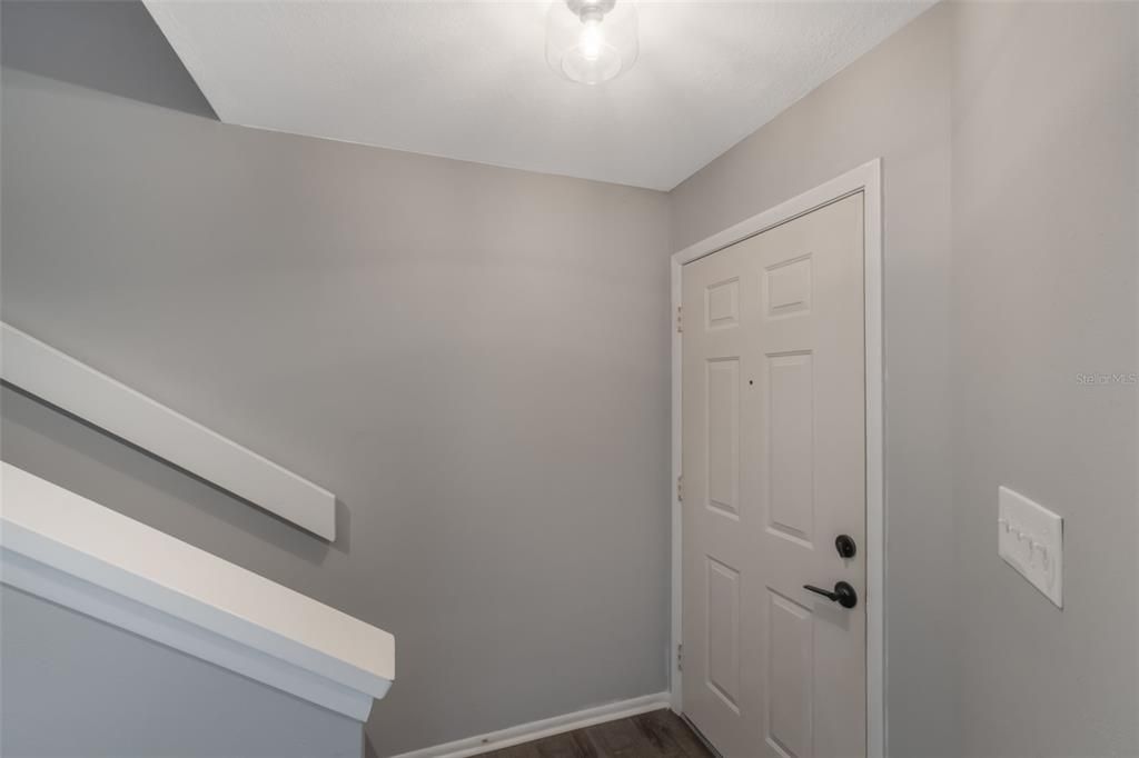 Active With Contract: $2,000 (3 beds, 2 baths, 1460 Square Feet)