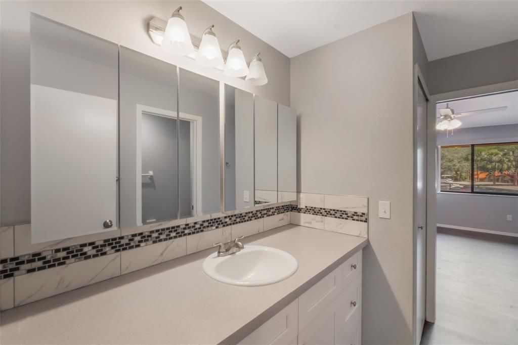 Active With Contract: $2,000 (3 beds, 2 baths, 1460 Square Feet)