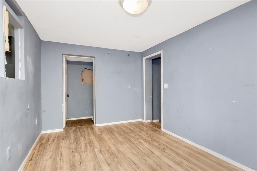 Activo con contrato: $229,000 (3 camas, 1 baños, 1440 Pies cuadrados)