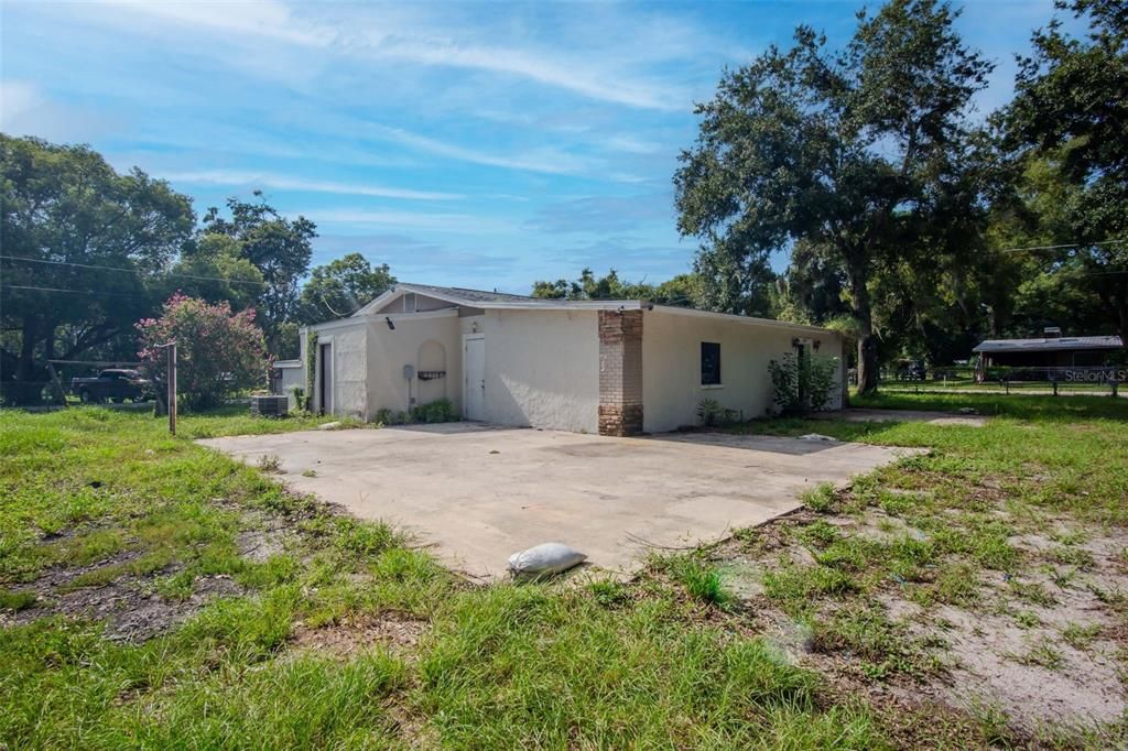 Activo con contrato: $229,000 (3 camas, 1 baños, 1440 Pies cuadrados)