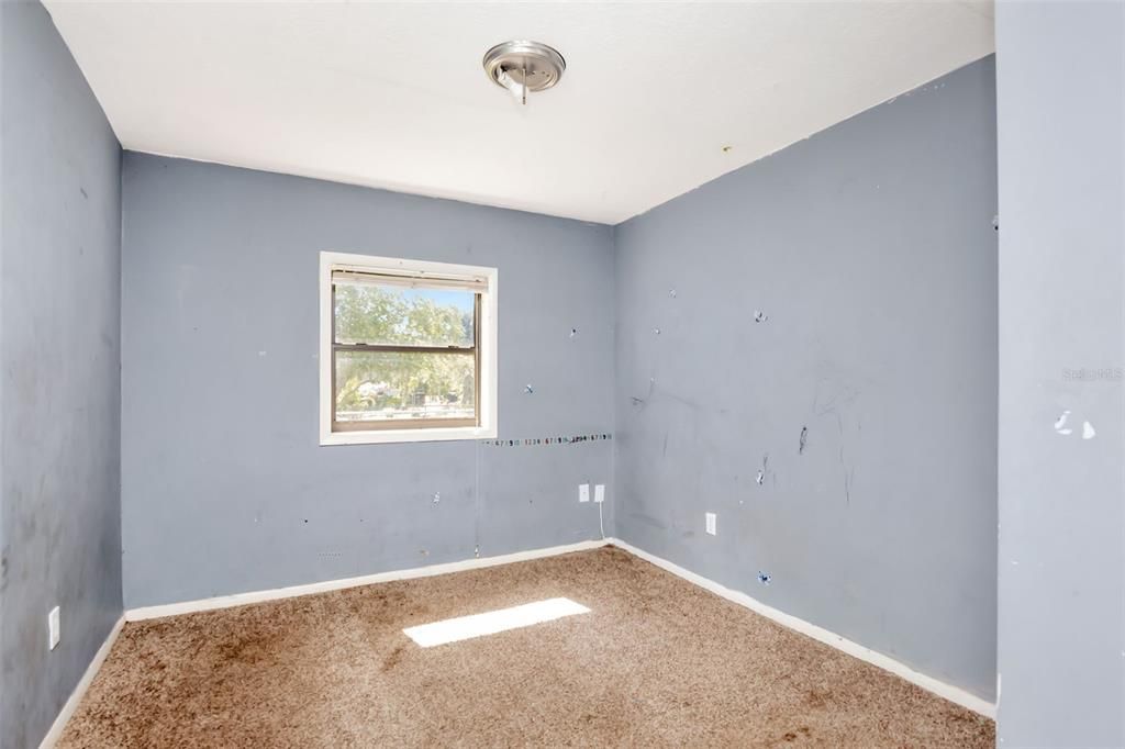 Activo con contrato: $229,000 (3 camas, 1 baños, 1440 Pies cuadrados)