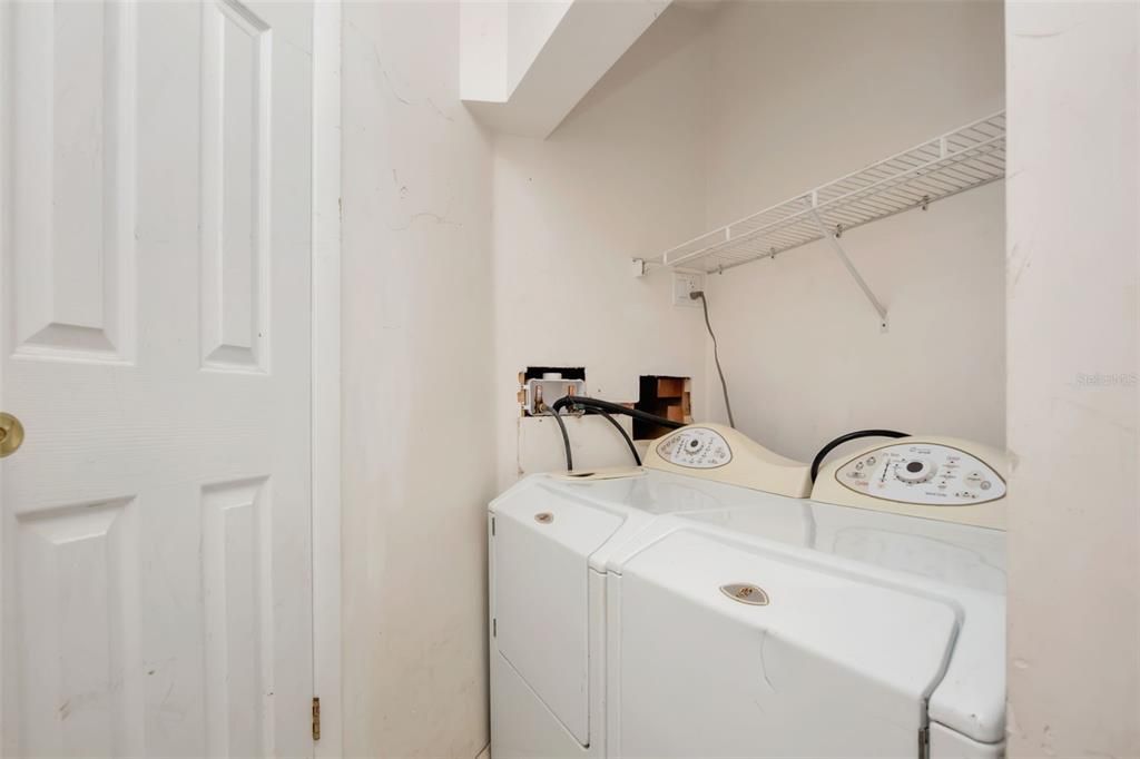 Activo con contrato: $229,000 (3 camas, 1 baños, 1440 Pies cuadrados)