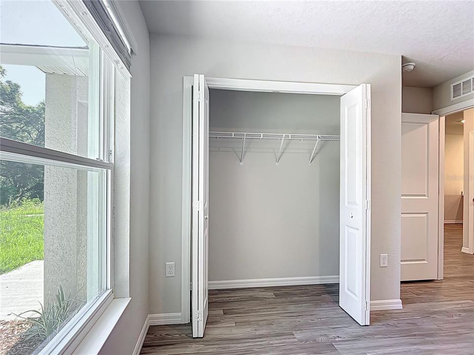 待售: $419,900 (4 贝兹, 0 浴室, 2104 平方英尺)