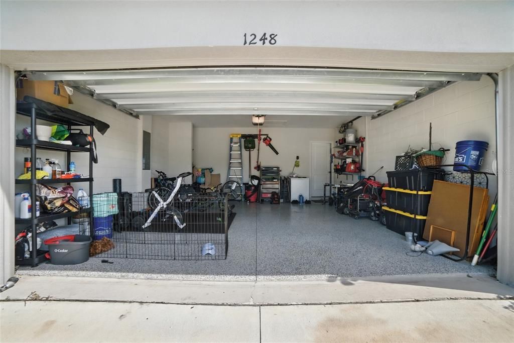 For Sale: $345,000 (3 beds, 2 baths, 1659 Square Feet)