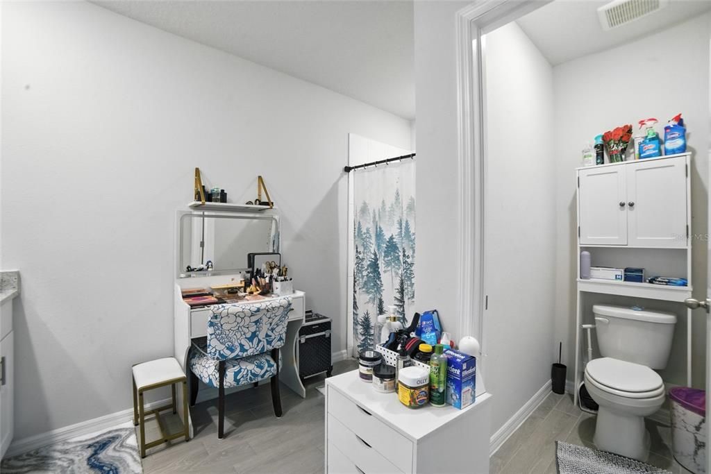 For Sale: $345,000 (3 beds, 2 baths, 1659 Square Feet)