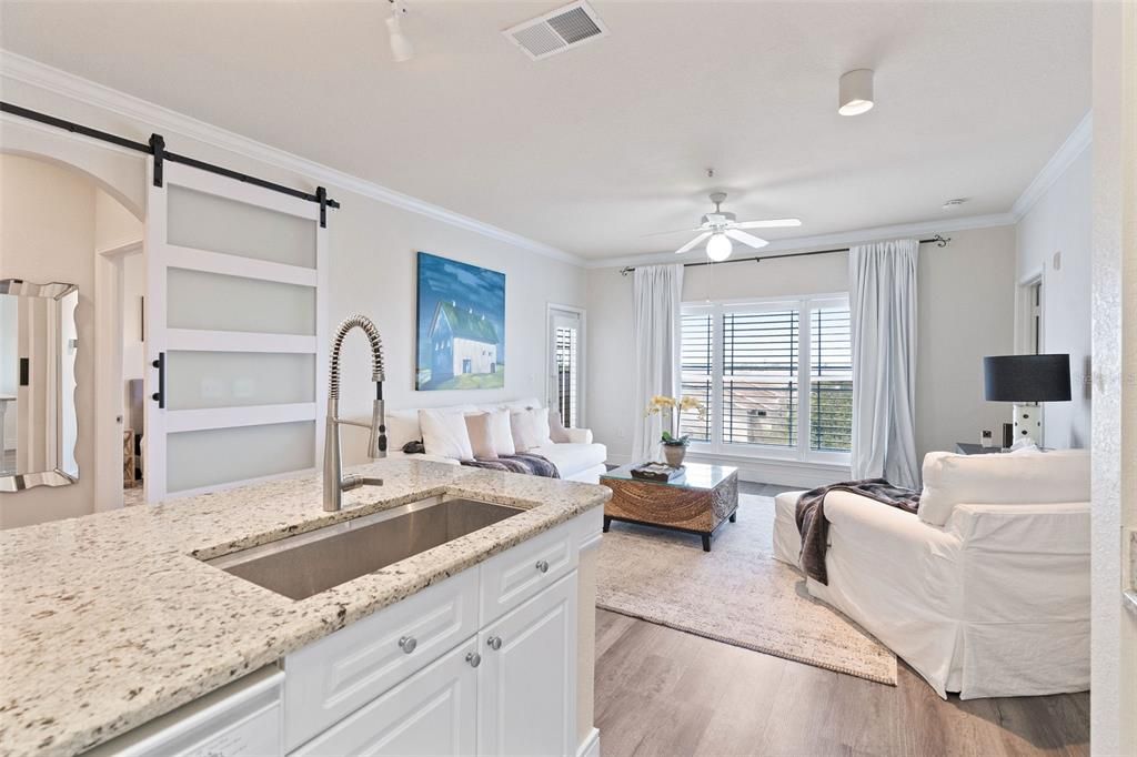 En Venta: $259,000 (2 camas, 2 baños, 1010 Pies cuadrados)