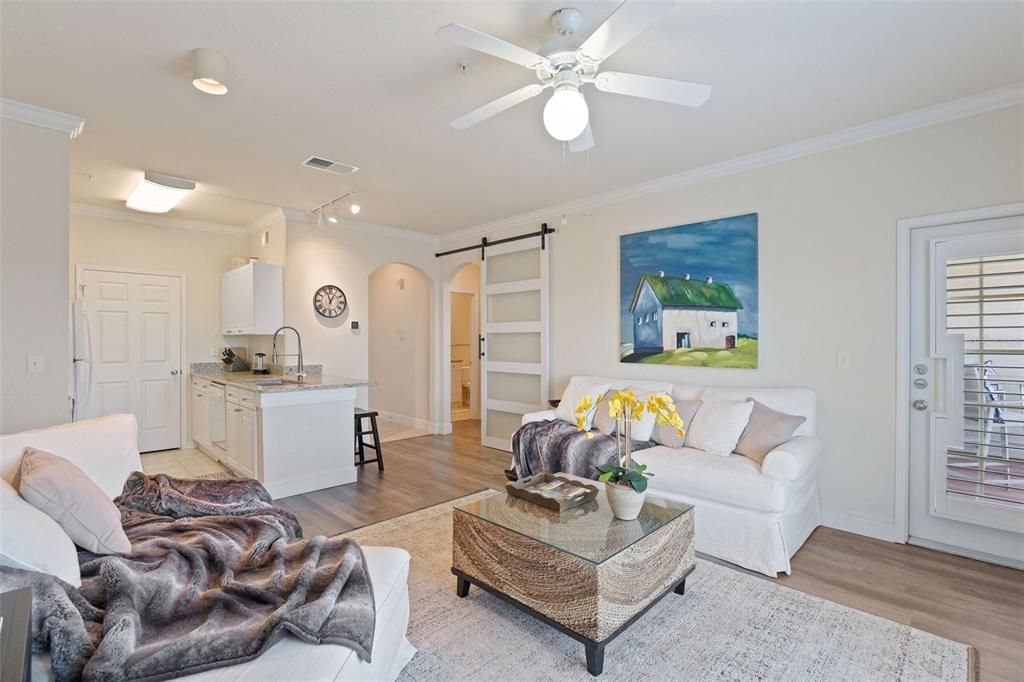 En Venta: $259,000 (2 camas, 2 baños, 1010 Pies cuadrados)