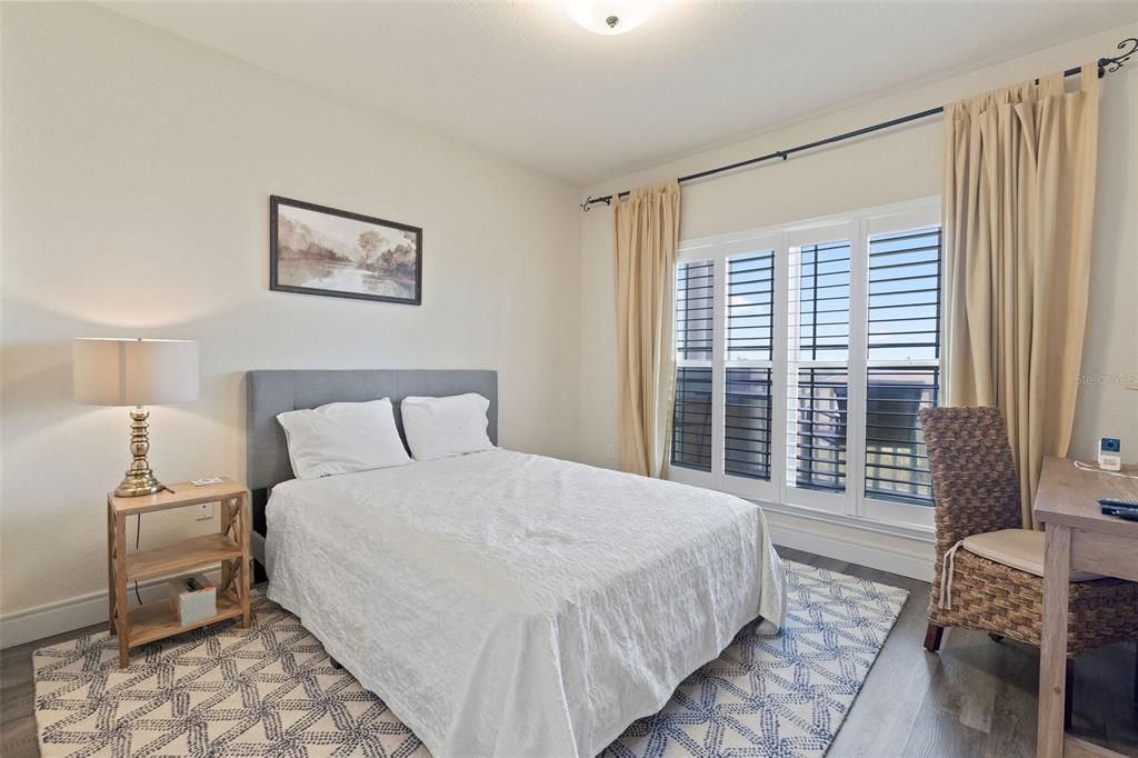 En Venta: $259,000 (2 camas, 2 baños, 1010 Pies cuadrados)